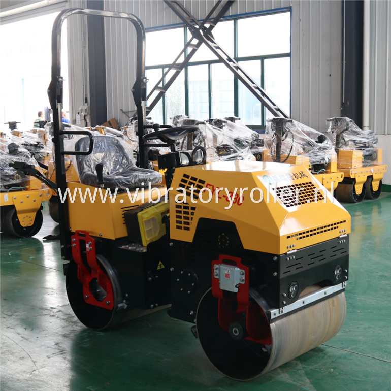 FYL-880 Vibratory Road Roller